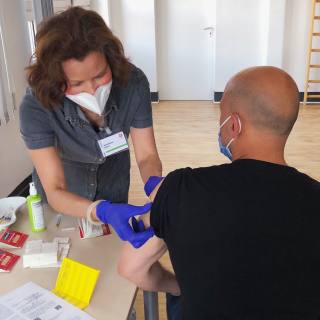 Impfstart bei Zwilling